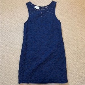Navy Blue Sleeveless Petal Lace Dress